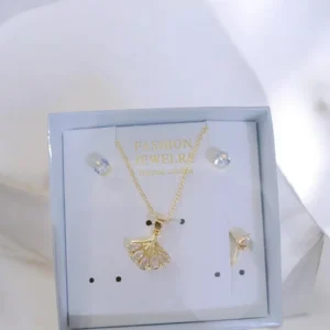 Premium Zircon Fan Pendant Set 3-Piece Limited Edition Jewelry Collection